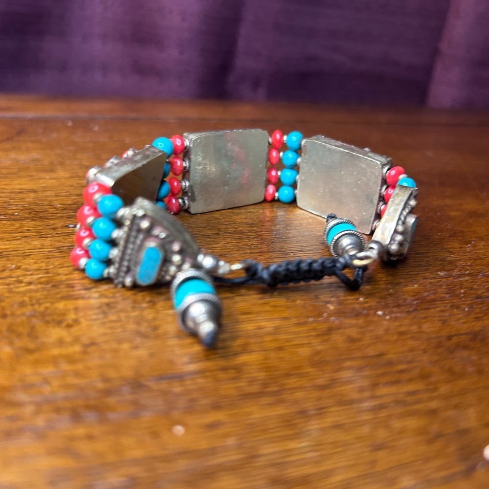 Turquoise and Red Beaded Bracelet - Picture 6 of 13